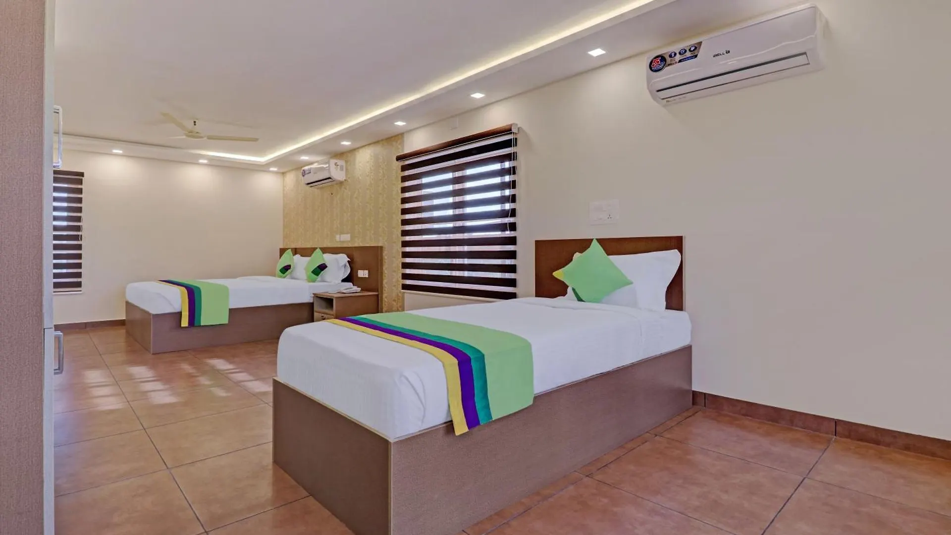 Hotel Treebo Golden Terminal, Kochi Airport