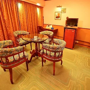 https://the-surya-kochi.hotels-alappuzha.com